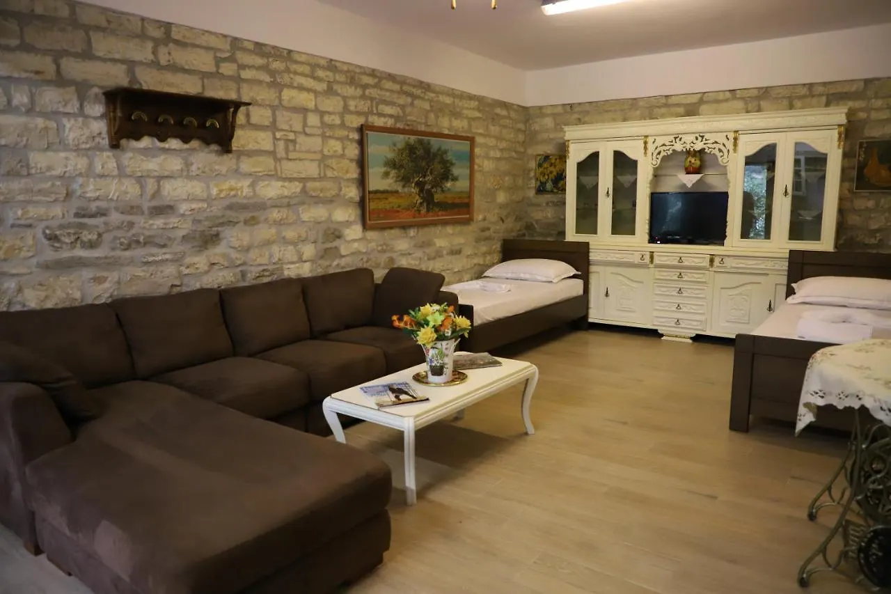 Margarita Guest House Berat